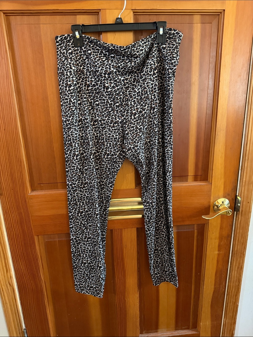 Lou & Grey Black and White Leopard Print Leggings